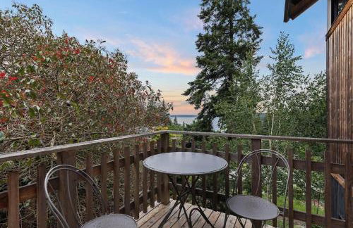 Water Views, Walk to Beach! New Hot Tub! - Foto 3