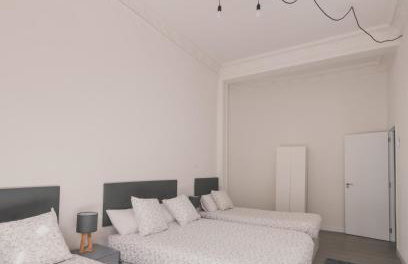 Amplio Piso de 7 habs, 4 baños sobre calle Gran Vía - Foto 48