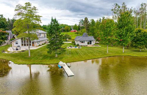 Lakefront Home - Private Dock, Fire Pit and Yard - Foto 24