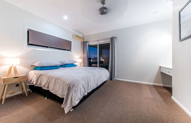 Sunset Escape - Cannonvale - Photo 3