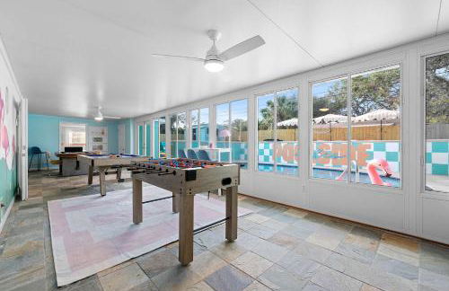 Private Pool 6 MI to Clearwater Beach Fire Pit Game Room - Photo 38