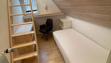 Hamburger Villenviertel, ganzes Haus mit 5 Einbettzimmern,1 Esszimmer - Foto 4