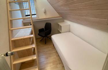 Hamburger Villenviertel, ganzes Haus mit 5 Einbettzimmern,1 Esszimmer - Foto 4