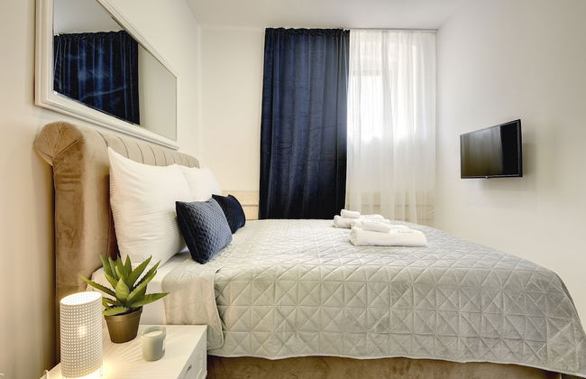 D&A Central Luxury Apartments - Photo 41