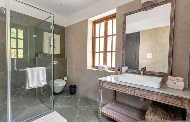 Featured on Elle Decor Villa Kanai by Hireavilla - Photo 38