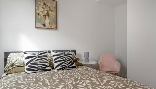 Entire 3 Bedroom House in London - Canning Town, City Airport, London ExCel - Foto 3