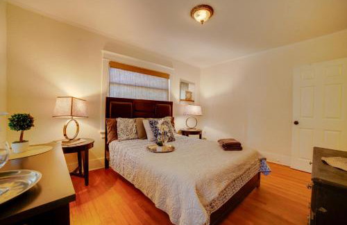 Home 1/2 Mi to Dtwn Riverside: Families Welcome! - Foto 15