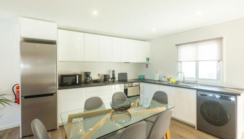 Vista do Farol - Photo 5, stove, toaster