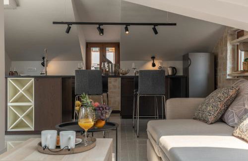 Charming stone apartment with jacuzzi in center of Omiš - Foto 52