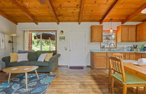 Red Cabin in Twain Harte - King bed - Photo 24