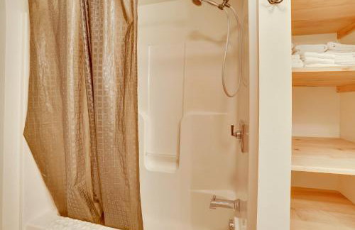 Lake Champlain Vacation Rental with Boat Dock! - Foto 26