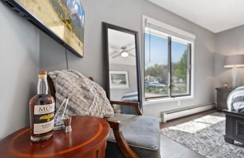 Spirit of the Rockies - Private Backyard & Hot Tub - Foto 12