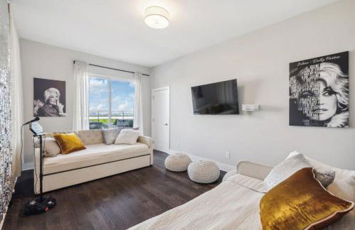 Country Music Themed Goodrich Ave by SkyRun Nashville - Foto 53