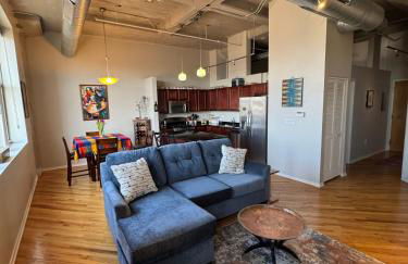 World Cup Luxury Loft -Steps to Fan Fest - Heart of KC Crossroads - 30 Night Min - Foto 23