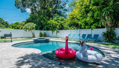 Heated pool & jetted spa -- mins to beach - Photo 4