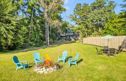 Flint Palestine Lakefront Retreat Firepit BBQ - Foto 23