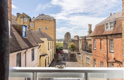 Castle Garden View - Photo 22