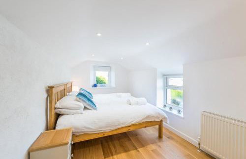 Cornwall Holiday Home with Hot Tub & Sea views - Foto 9