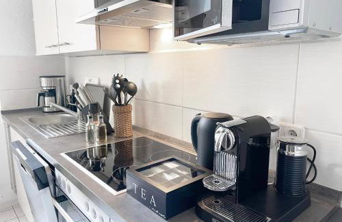 Magic Forest Design Apartment, 65 Zoll TV, Waschtrockner, beste Lage, am Markt - Foto 19