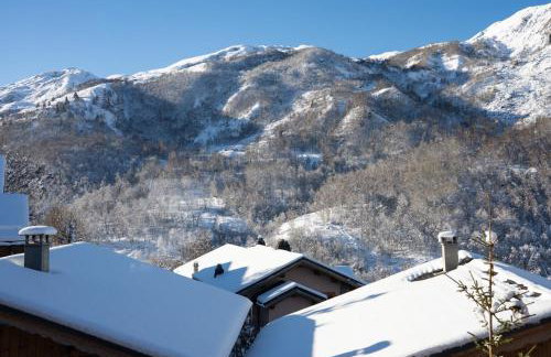 Cosy 4 bedroom chalet with hot tub (Chalet Velours) - Foto 31