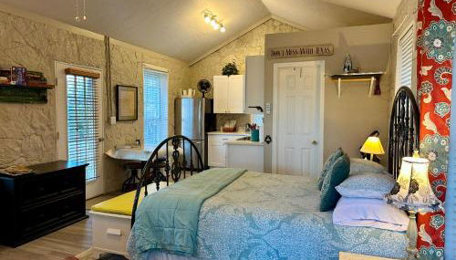 Hilltop Cottage, Historic Silver Spur Dance Hall - Foto 3