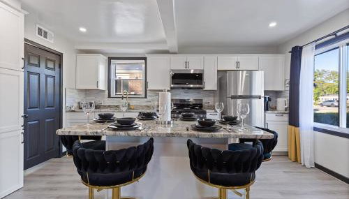 Dark House With HotTub TV in Rooms - Foto 3