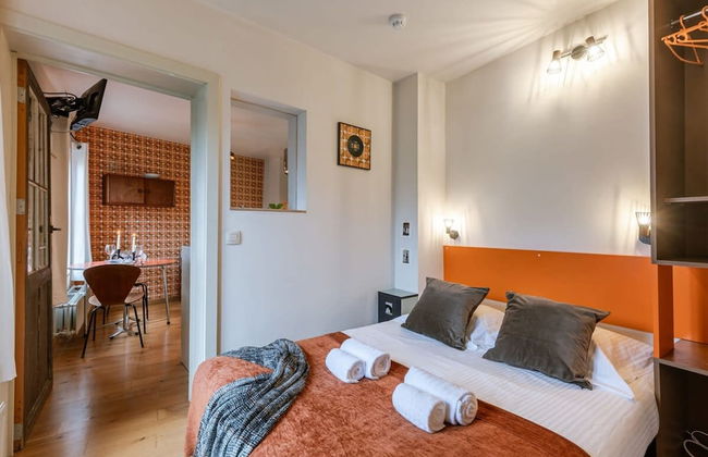 Characterful Apartment for two in Central Ghent - Foto 26