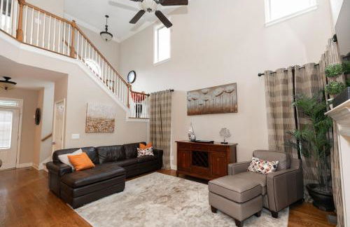 World Cup Stay Near Six Flags & Downtown - Foto 1