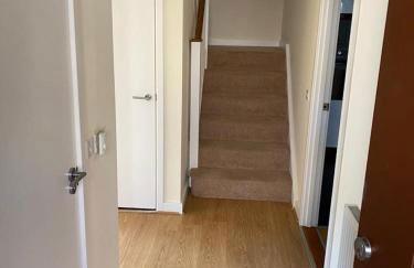 Homely & Warm Trumpington House w Parking, 5 mins drive to Bio Medical Campus, Addenbrooke's & Papworth hospitals - Foto 18