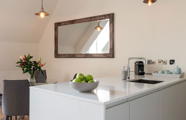 Cathedral View in Exeter - Photo 16