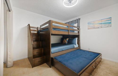 Heated Pool with Lanai- 10min from Beach- Lots of amenities - Foto 38