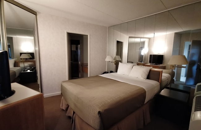 Royal Harbour Resort - Photo 6