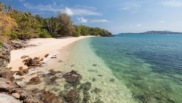 Baan Khunying - Secluded Phuket Beachfront Villa - Photo 5