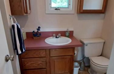 Waterfront Cottage at Highland Lake with Dock - Foto 18