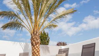 Villa Ernest, 100 m plage Saint Martin de Ré, quartier recherché de la Cible, calme absolu, piscine chauffée - Foto 4, sunbed