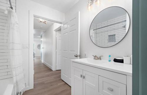 Bayfront Home with Private Pool, Pier, and Firepit - Foto 62