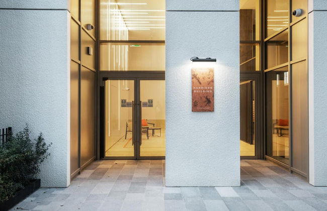 Remarkable 2bed Apartment in London - Photo 24