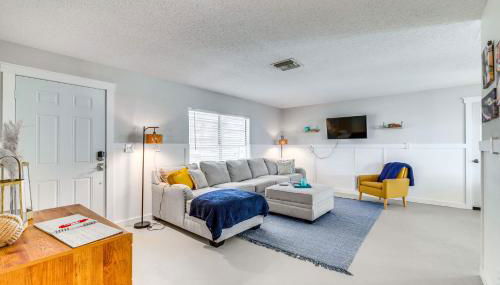 2 Mi to Three Sisters Springs Home with Patio - Foto 4