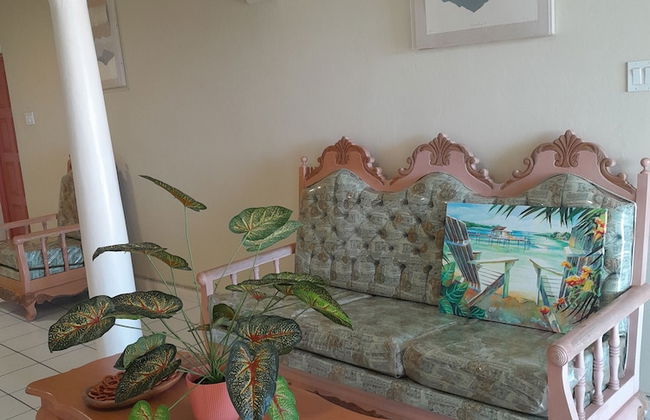 Blue Turquoise Sea Villa - Photo 12