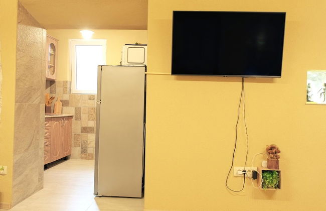 Chic and Elegant Flat Near Beach in Montenegro - Photo 7