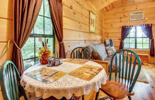 Hendersonville Cabin Near Hiking and Waterfalls! - Foto 8