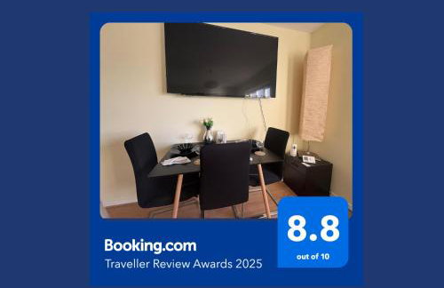 Misk Homes #2 Near Heathrow Airport, shops & Brunel University - Free Parking - Photo 8