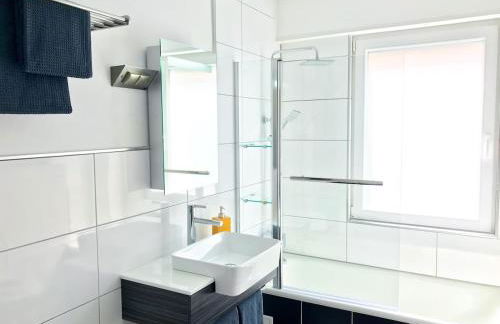 Schöne, neue Ferienwohnung am Rhein und mit Balkon - Foto 4