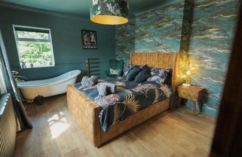 The Machine House - Hot Tub - Outdoor Bar - Foto 9