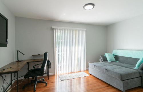 Luxury Villa with Hot Tub, Two Fire Pits, King Bed Suite, Game Room & Fenced Yard - Foto 46