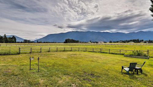 Cabin with Porch and View about 19 Mi to West Glacier - Foto 2