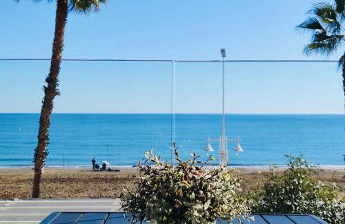 Gran vivienda de lujo frente al mar - Photo 1