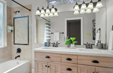 Upstay East Austin Retreat w Yard - 5min to Downtown - Foto 19