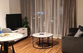 Penthouse height Flat, City View Balcony, Quiet, Free Wifi, Gym & More Minimalistic Home - Foto 1