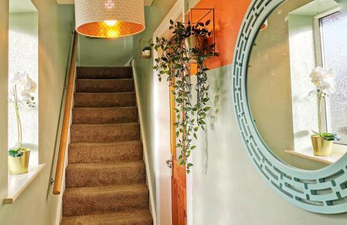 Highstone 4 Bedrooms Home 7 Beds With Parking and Garden - Foto 16